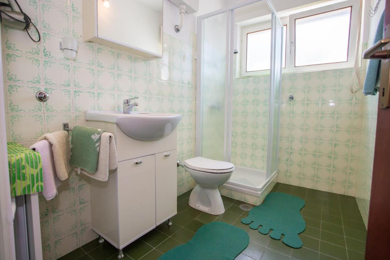 Garden View Apartment In Porec For 2 - 4 Persons Exteriér fotografie